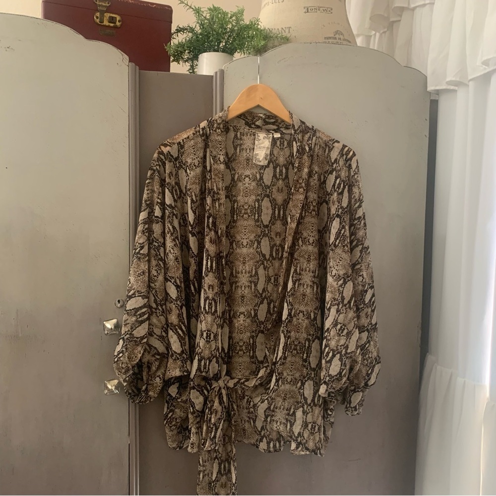 Blu Pepper Brown Snake Print Women's Top